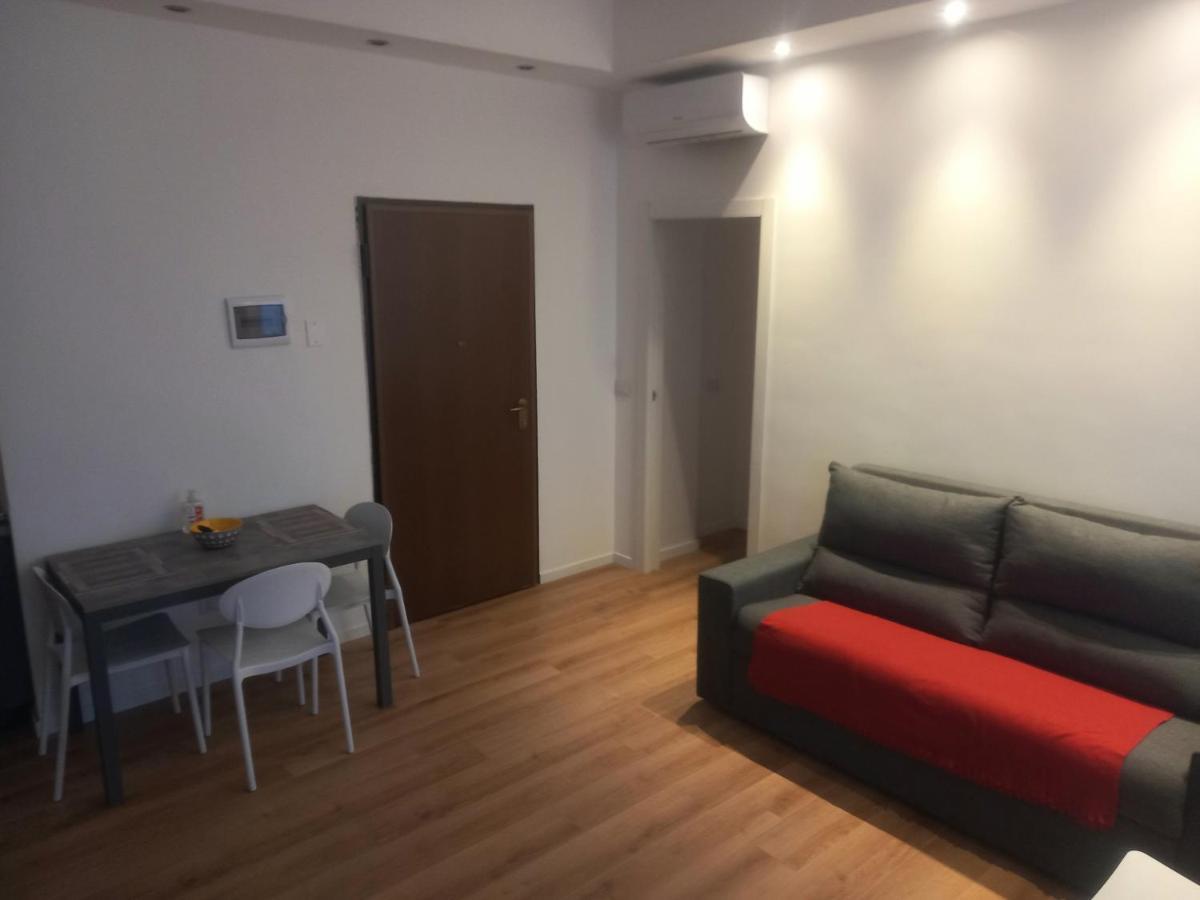 Bilocale 7 Piano Balcone Vista Skyline Lägenhet Milano Exteriör bild