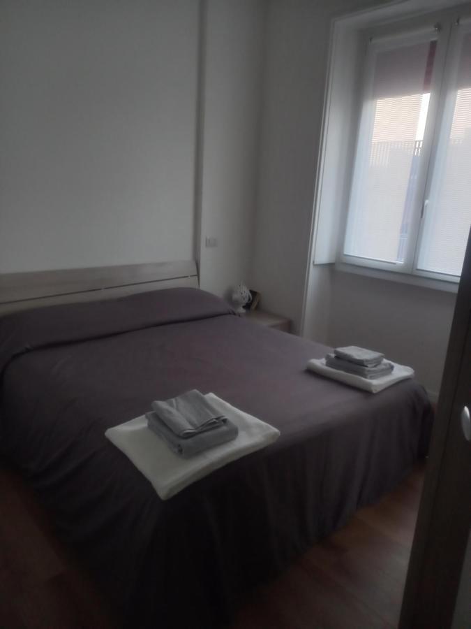 Bilocale 7 Piano Balcone Vista Skyline Lägenhet Milano Exteriör bild